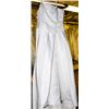 Image 1 : WHITE WEDDING DRESS SIZE: 16