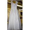 Image 1 : IVORY WEDDING DRESS SIZE: 8
