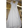 Image 1 : IVORY  WEDDING DRESS SIZE: 14