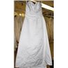 Image 1 : WHITE WEDDING DRESS SIZE: 16