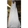 Image 1 : WHITE W/ PEARL ACCENT WEDDING DRESS SIZE: 20