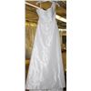 Image 1 : WHITE WEDDING DRESS SIZE: 16