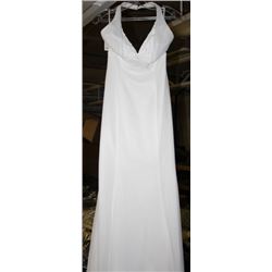 IVORY WEDDING DRESS SIZE: 6