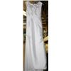 Image 1 : WHITE WEDDING DRESS SIZE: UNKNOWN