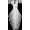 Image 2 : PEARL ACCENT WEDDING DRESS SIZE: 12