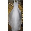 Image 2 : WHITE WEDDING DRESS SIZE: UNKNOWN