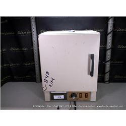 FISHER ISOTEMP 500 SERIES OVEN