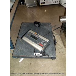 OHAUS DS44L 44DX 2LB / 200X 1KG SCALE