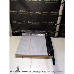 DAHLE 012 12' PAPER CUTTER