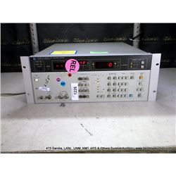 HP 4140B PA METER/DC VOLTAGE SOURCE (print sequence:) 65336 544392