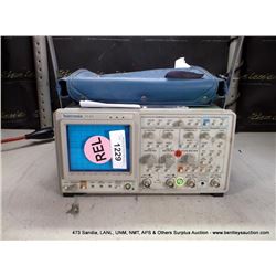 TEKTRONIX 2440 500MXLS OSCILLOSCOPE (print sequence:) 65330 718196