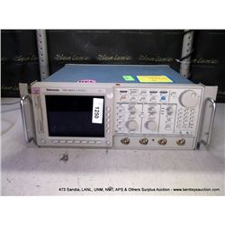 TEKTRONIX TDS 684A OSCILLOSCOPE (print sequence:) 65354 775197