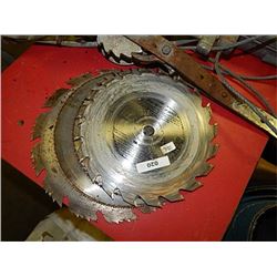 LOT OF SAW BLADES