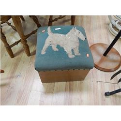 VINTAGE FOOT STOOL