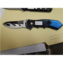 FOLDING KNIFE WITH BELT CLIP - YC105BK2