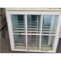 VINTAGE WOOD FRAMED WINDOW - 6 PANE - 28 X 25"