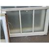 Image 1 : VINTAGE WOOD FRAMED WINDOW - 3 PANE - 28 X 19" - OPAQUE