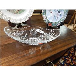 GLASS OVAL CANDY DISH