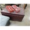 Image 1 : BROWN HASSOCK  WITH LID