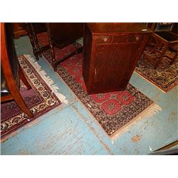 AREA CARPET - PERSIAN RUNNER - 2'7  X 9'