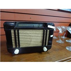 RETRO DEFOREST RADIO