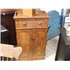Image 1 : DRESSER WITH PULL OUT TABLE - 1 DRAWER