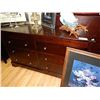 Image 1 : DRESSER - 8 DRAWER