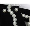 Image 3 : NECKLACE AND EARRING SET - SOUTH SEA WHITE SHELL PEARLS - HAND TIED - NEW