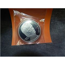 BRUCE LEE  ROUND - .999 SILVER FINISH - 1 OUNCE - IN CAPSULED CASE