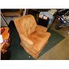 Image 1 : SWIVAL ROCKING ARM CHAIR