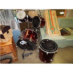 DRUM SET - CB DRUMS WITH STANDS