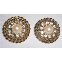 VINTAGE EARRINGS WITH PEARL CENTERS AND CLEAR STONES!! EARRINGS CAME OUT OF SAFE!!