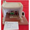 Image 2 : Miniature Pueblo House