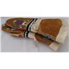 Image 10 : Cree Beaded Gloves from 1890
