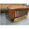 Image 2 : Antique Viking Tube Radio