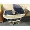Image 1 : Vintage Baby Buggy