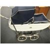 Image 3 : Vintage Baby Buggy