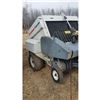 Image 4 : New Idea 484 Baler