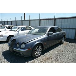 01 Jaguar S-Type V8 4dr Sedan - T - DRIVE