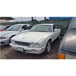 98 Jaguar XJ-Series 4 Dr  Sedan - T - NR
