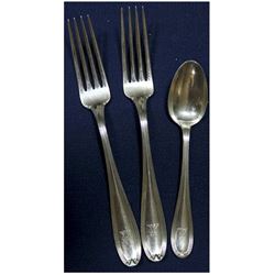 Group lot of 3 x antique sterling silver cutlery;  (weighs 158.8 grams)