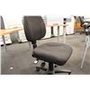 Image 2 : BLACK FULLY ADJUSTABLE STENO CHAIR