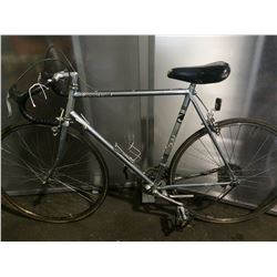 GREY BRIDGESTONE ROAD BIKE