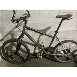 BROWN NO NAME FRONT SUSPENSION MOUNTAIN BIKE