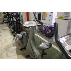 LIFE FITNESS 9500 HR UPRIGHT EXERCISE BICYCLE
