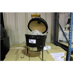 13 INCH PERSONAL SIZE CERAMIC BARBEQUE