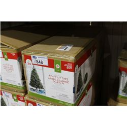4' CHRISTMAS TREE