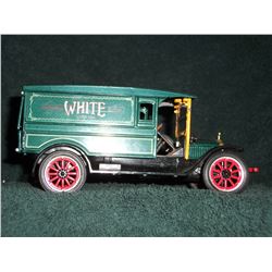 DIE CAST METAL 1920 WHITE VAN - CHOICE (L831-23)