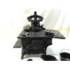 Image 2 : BOYDS BEARS CAST IRON STOVE W/ POTS & PANS