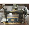 Image 4 : WHITE ROTARY ANTIQUE SEWING MACHINE TABLE